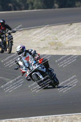 media/Sep-20-2025-TrackDaz (Sat) [[27f0cde673]]/B Group/1020am (Turn 3)/